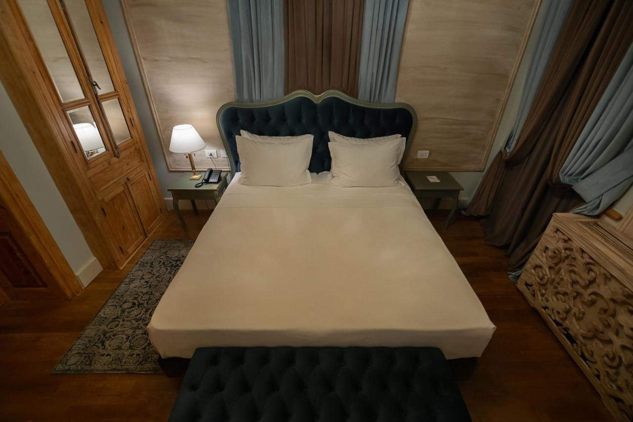 Tresor Art Boutique Hotel Корча Экстерьер фото